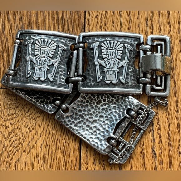 Vintage CORO PEGASUS Bracelet - Picture 8 of 10